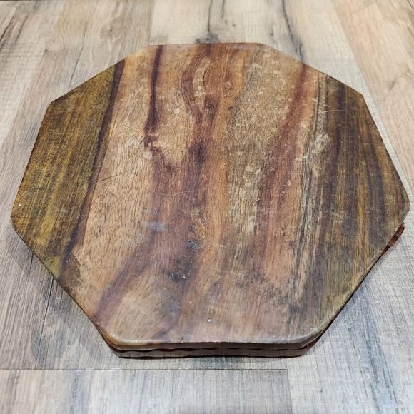 Carved Vintage Wooden Collapsible Basket serving Tray, Two Sections - Picture 5 of 5